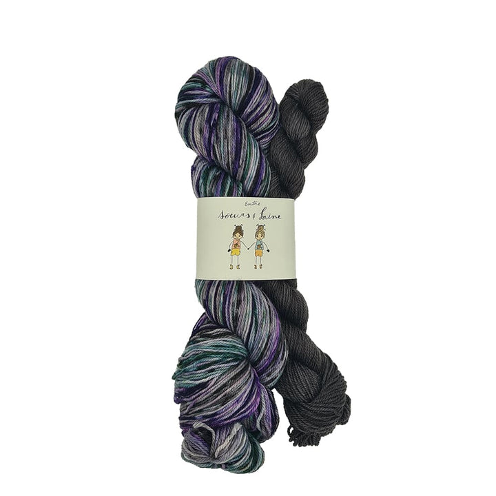 Chaussette variée identique