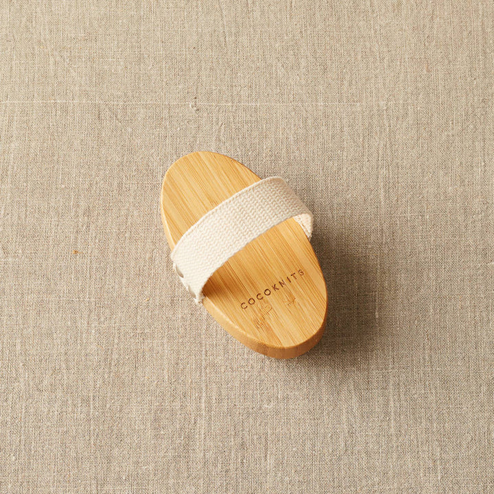 Sweater care brush