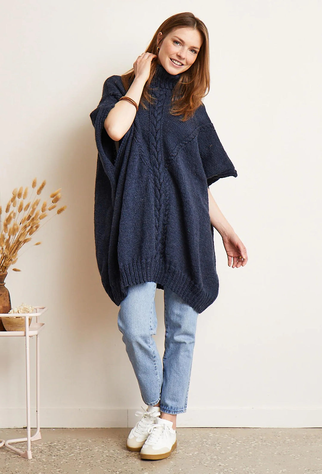 Bergère de France Canada - Rachel twisted poncho