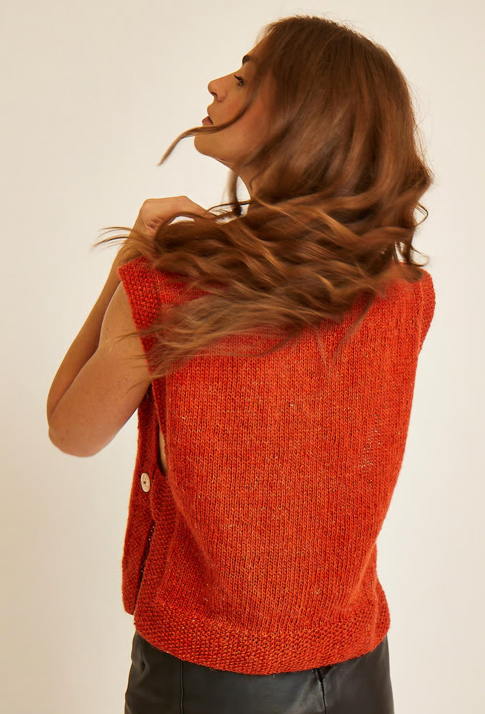 M6604 - Lina Open sided vest