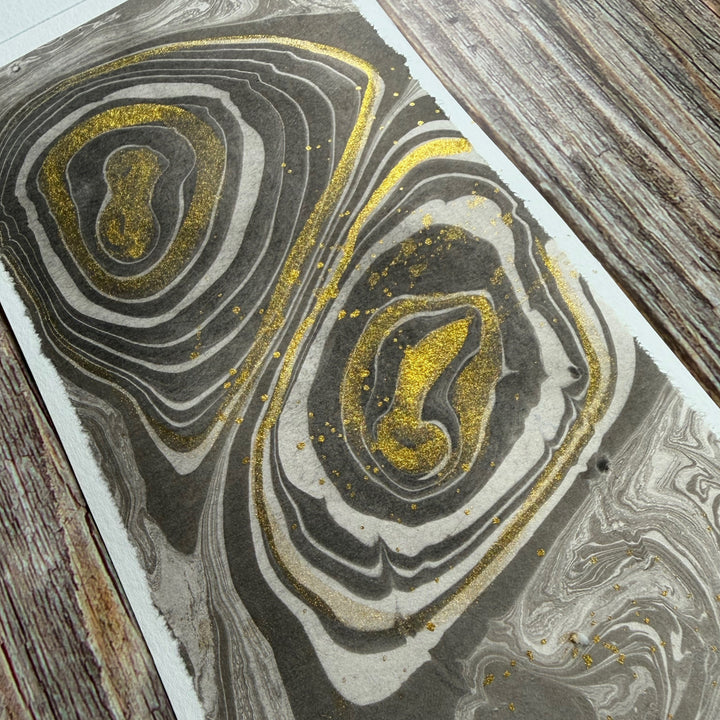 Suminagashi et sumi-e : une exploration japonaise entre eau, encre et mouvement (Univers M)