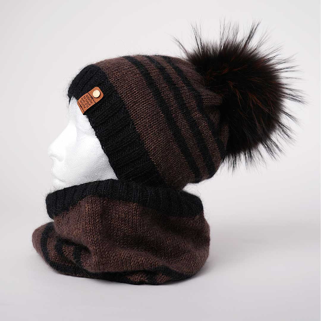 Les Tricopines Beanie and Cowl Kit – Smile