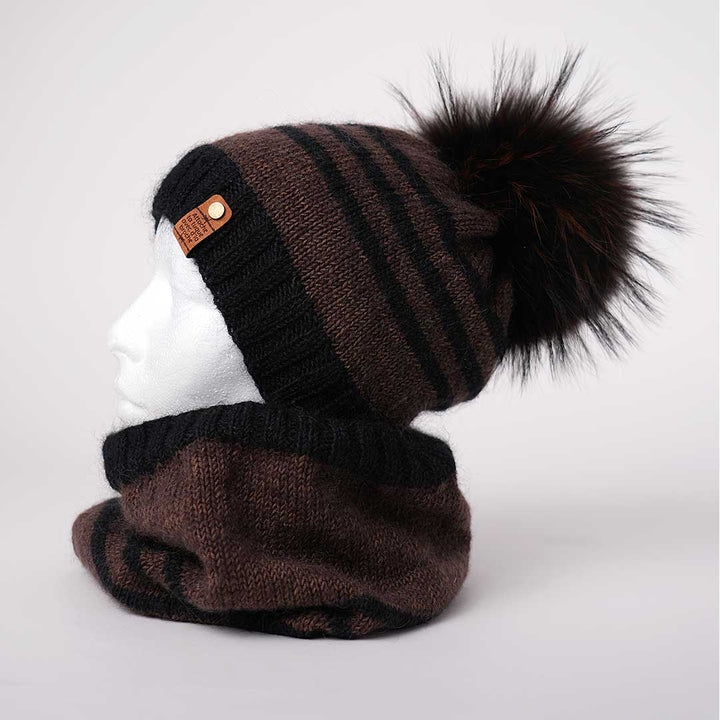 Les Tricopines Beanie and Cowl Kit – Smile
