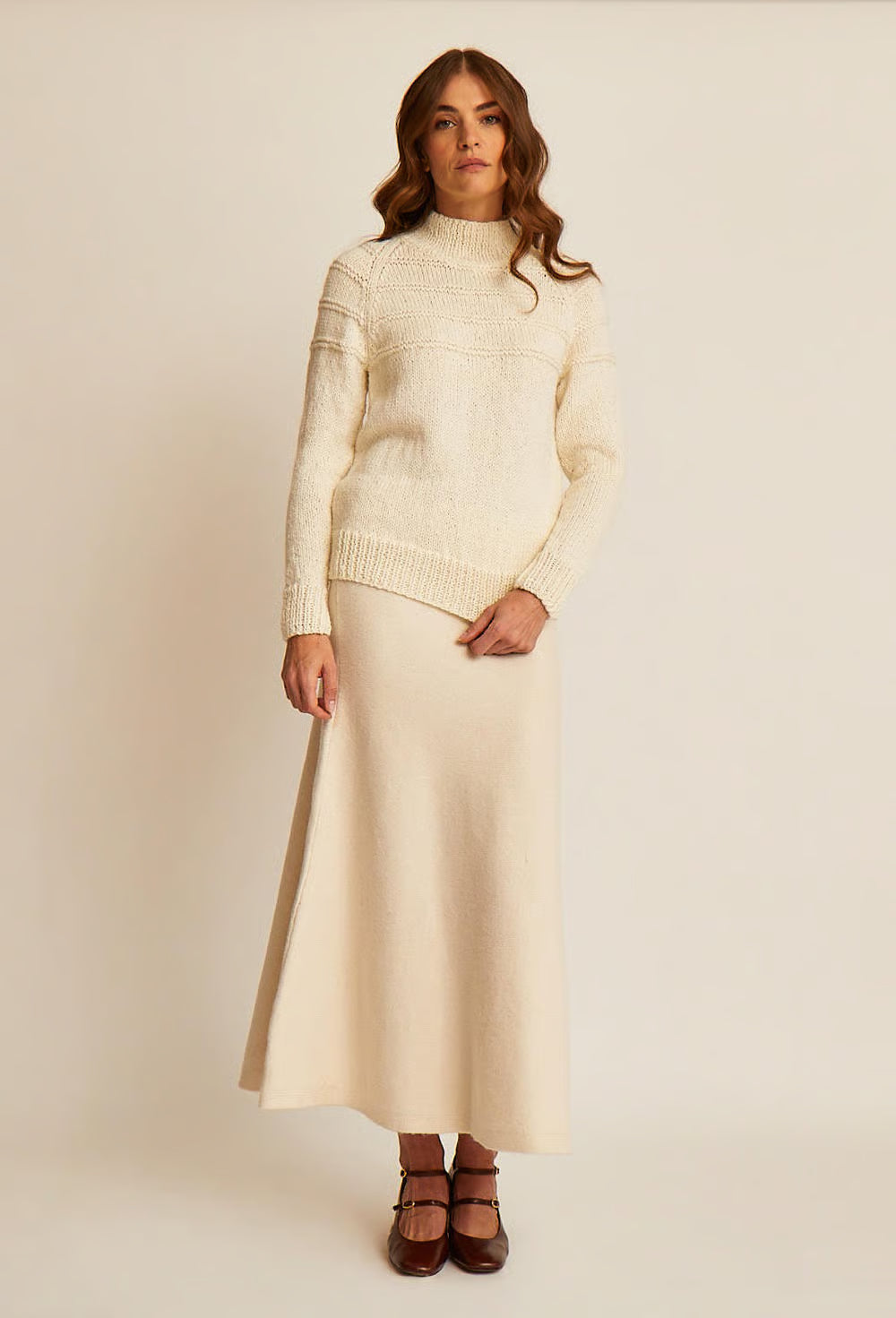 M6590 - Rose fancy raglan sweater