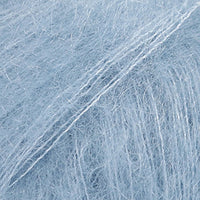 08 - Light blue jeans