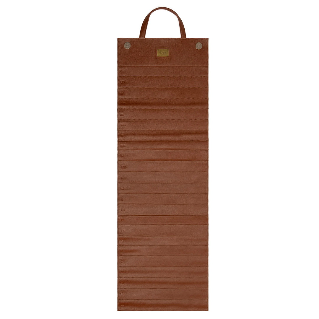Gloss needle case