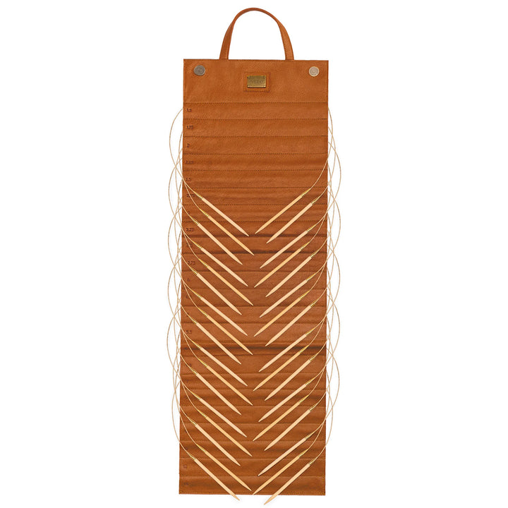 Gloss needle case