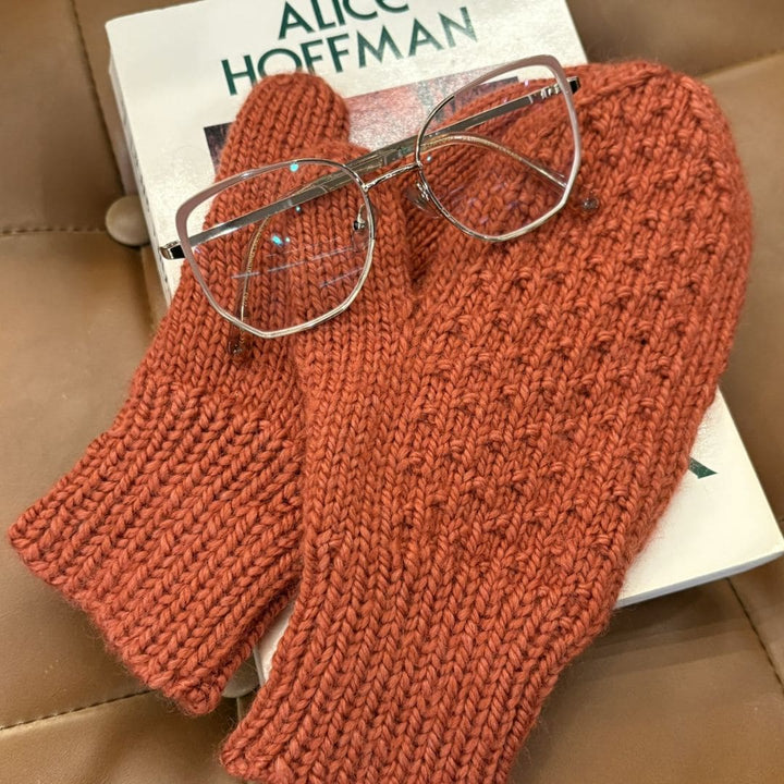 Julie mittens