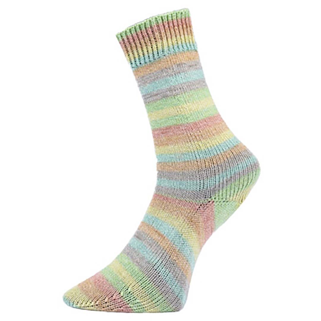 Alicante 18 - Golden socks 4 ply