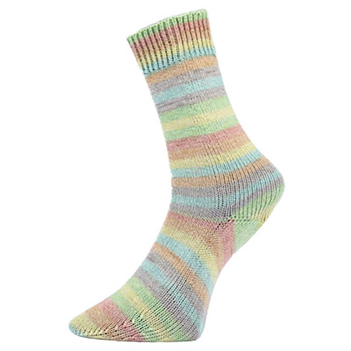 Alicante 18 - Golden socks 4 ply