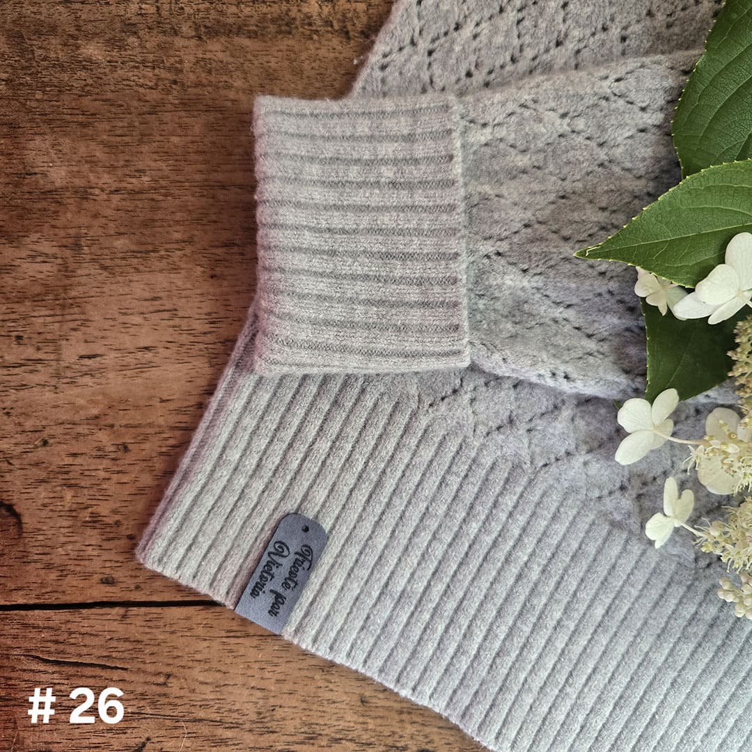 #26 Custom foldable labels