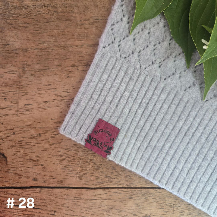 #28 Custom foldable labels