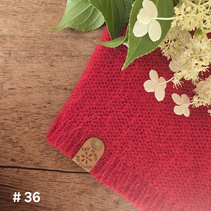 #36 Custom foldable labels with Chicago screws