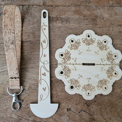 Gauge thread holder and mobile wooden ruler - Savoie