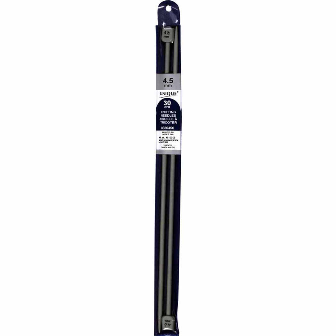Straight knitting needles – 35 cm