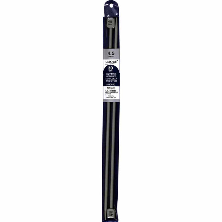 Straight knitting needles – 35 cm