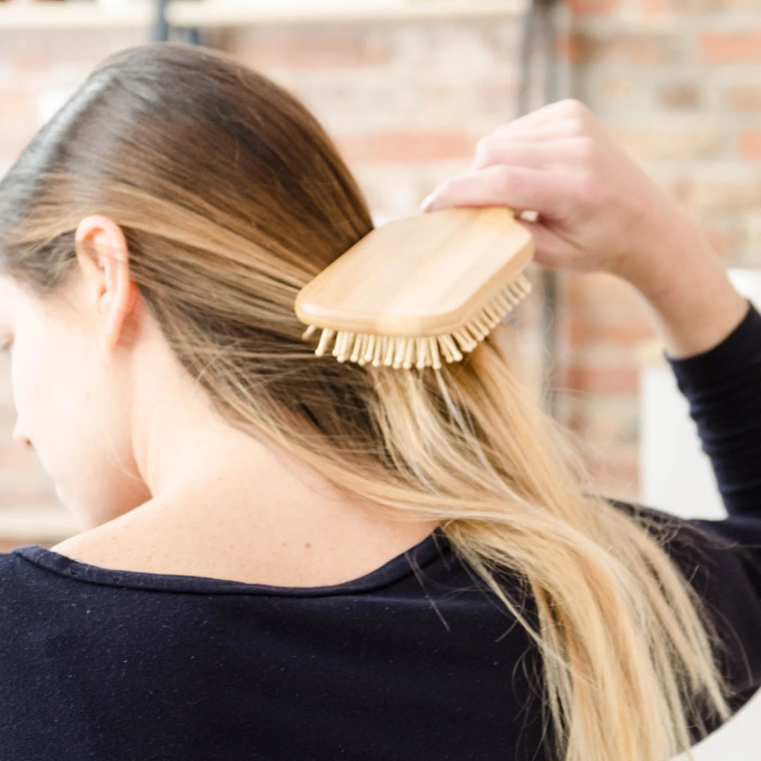 Brosse à cheveux en bambou