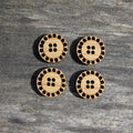 Bouton 20 trous en bois pour broder