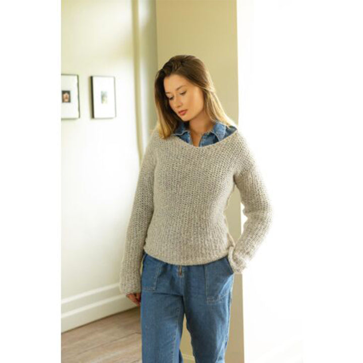 M1550 - V-neck sweater 