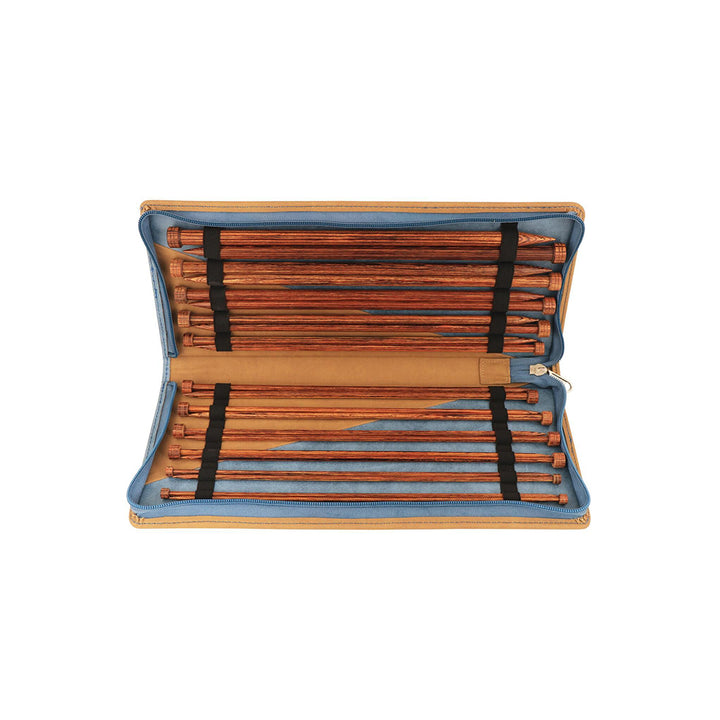Pouch with 11 pairs of straight needles