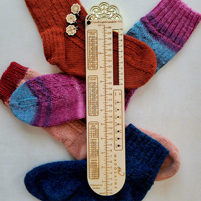 Ruler for stockings “The Essential Stocking”