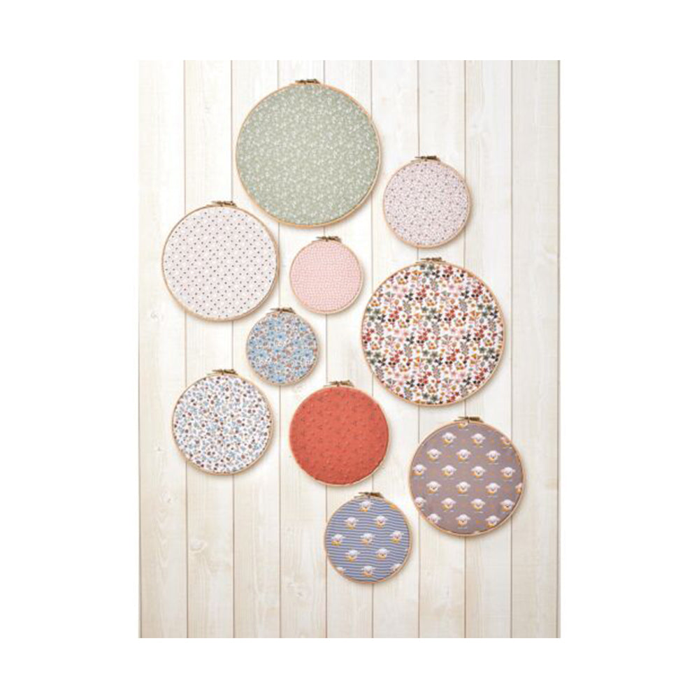 Coupon of English polka dot embroidery fabric 100 x 135 cm - 31106