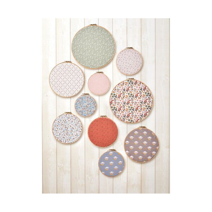 Coupon of English polka dot embroidery fabric 100 x 135 cm - 31106