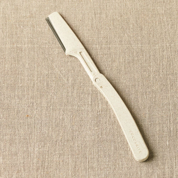 Lint shaver - Fuzz off comb